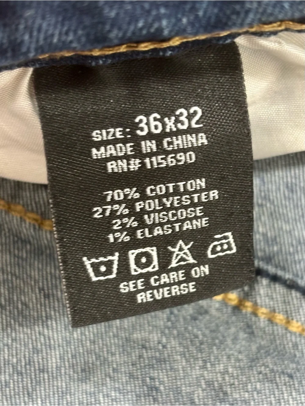 Refinery Republic Distressed Blue Jeans Mens Size 36x32 Excellent Condition